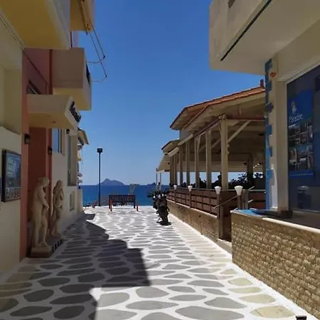 Galini Apartments Ideal For Family Near The Beach Kalamaki  Exterior photo
